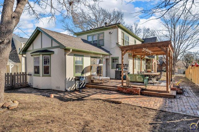 1347 SW Campbell AVE, Topeka, KS 66604