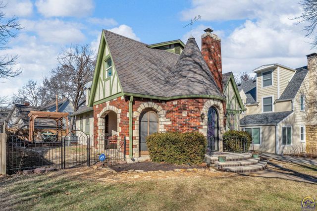 1347 SW Campbell AVE, Topeka, KS 66604