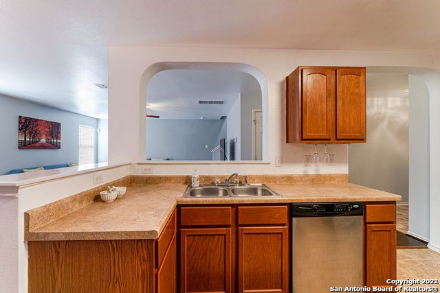 2719 Moon Rock, Converse, TX 78109