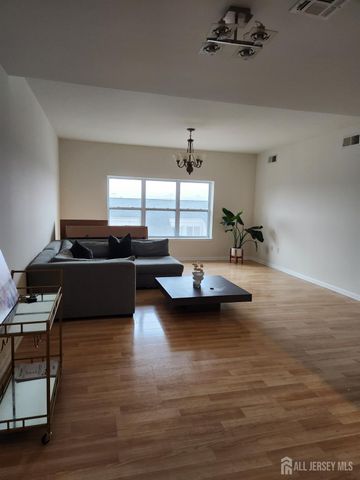 358 Rector Street 705, Perth Amboy, NJ 08861