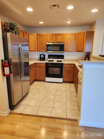 358 Rector Street 705, Perth Amboy, NJ 08861