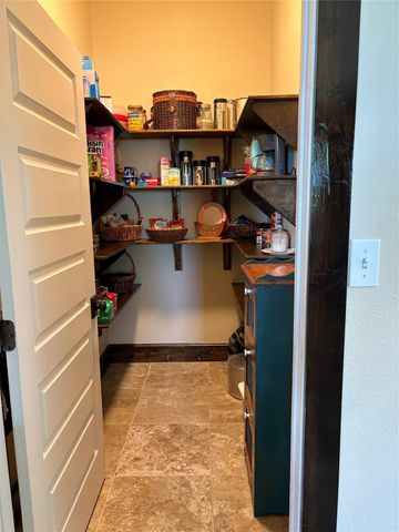 8595 Jared Road, Bellville, TX 77418