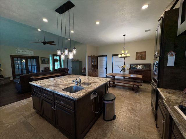 8595 Jared Road, Bellville, TX 77418