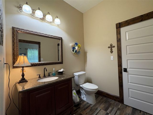 8595 Jared Road, Bellville, TX 77418