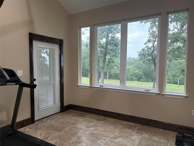 8595 Jared Road, Bellville, TX 77418
