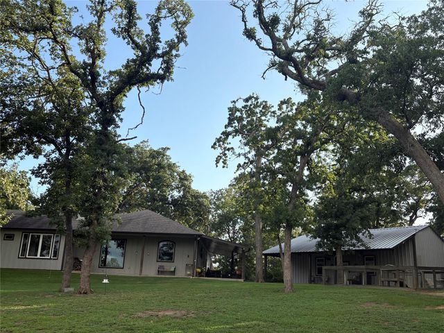 8595 Jared Road, Bellville, TX 77418