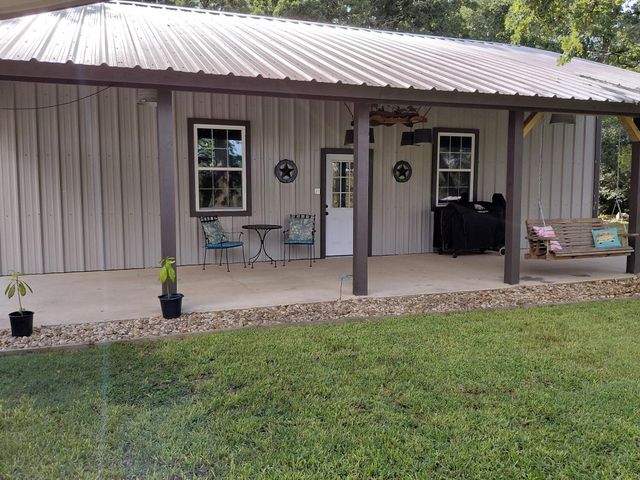 8595 Jared Road, Bellville, TX 77418