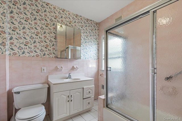 169 S Park Avenue, Rockville Centre, NY 11570