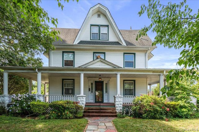 169 S Park Avenue, Rockville Centre, NY 11570