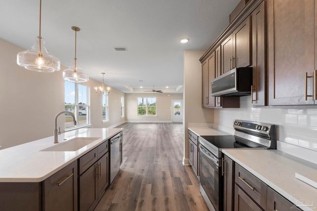 4931 Horace Lunsford Rd, Pace, FL 32570