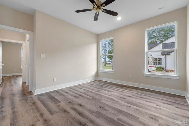 4931 Horace Lunsford Rd, Pace, FL 32570