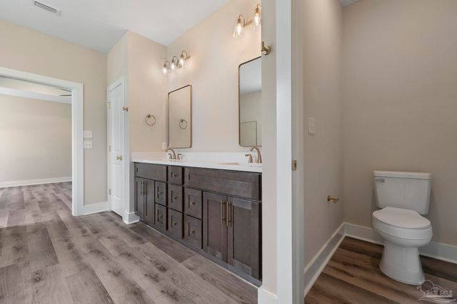 4931 Horace Lunsford Rd, Pace, FL 32570