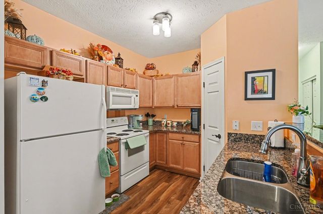 5401 Michelles Oak Court, Green Twp, OH 45238