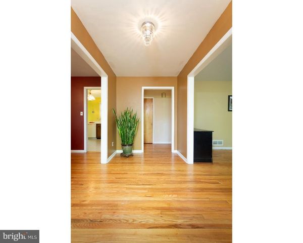 1600 SHIPLEY RD, Wilmington, DE 19803