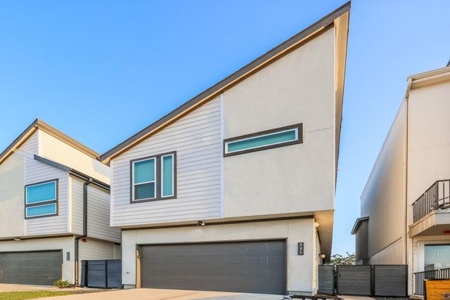 381 N Centro Circle, Shenandoah, TX 77385