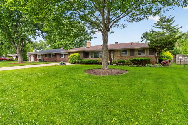 5961 Hayes Place, Merrillville, IN 46410