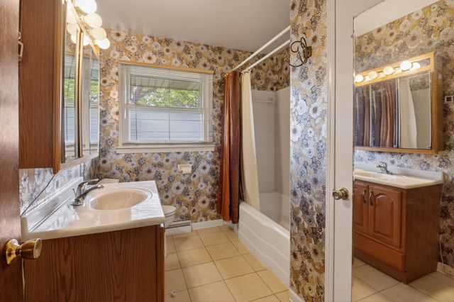 5961 Hayes Place, Merrillville, IN 46410