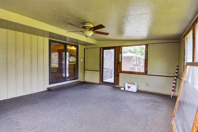 5961 Hayes Place, Merrillville, IN 46410