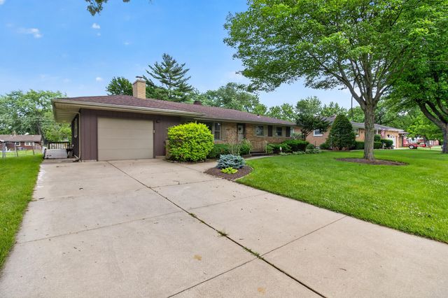 5961 Hayes Place, Merrillville, IN 46410