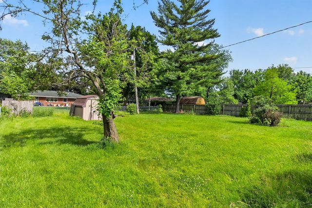 5961 Hayes Place, Merrillville, IN 46410