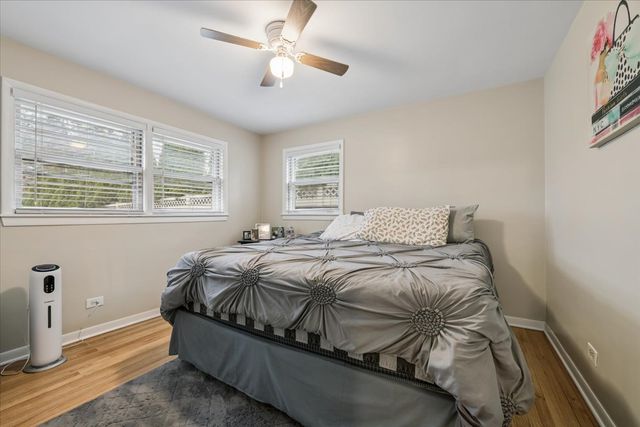 26 S Rohlwing Road, Palatine, IL 60074