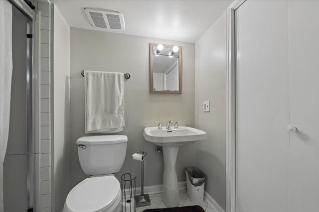 26 S Rohlwing Road, Palatine, IL 60074