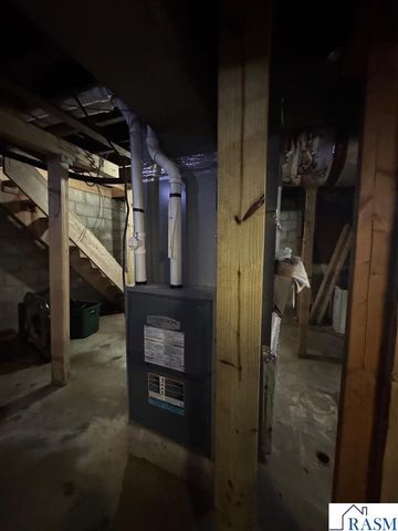 48330 206th Street, Lake Crystal, MN 56001