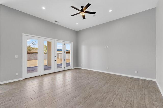 1701 Nancy Lopez, Rio Communities, NM 87002