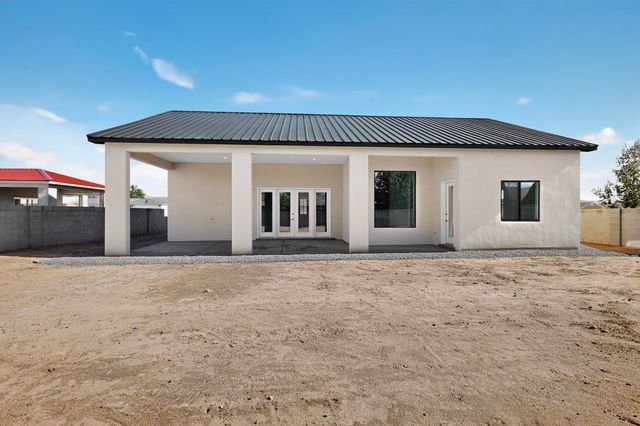 1701 Nancy Lopez, Rio Communities, NM 87002