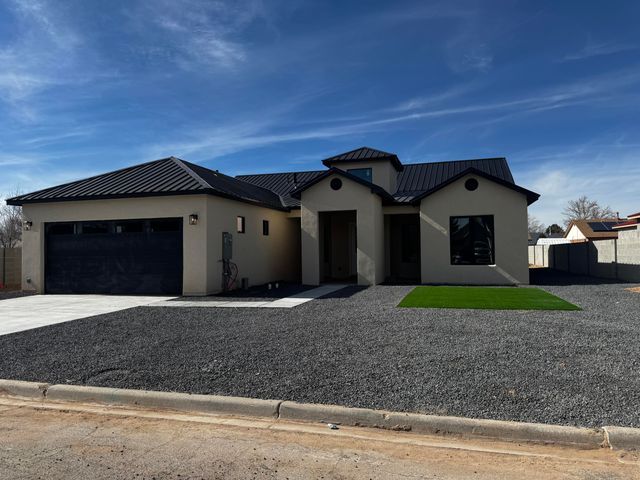 1701 Nancy Lopez, Rio Communities, NM 87002