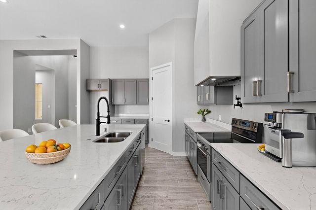 1701 Nancy Lopez, Rio Communities, NM 87002