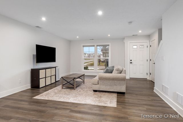 6738 Promenade Street, Rockford, MI 49341