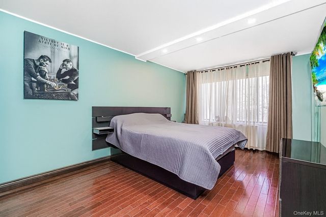 40 Wellington Ct 2a, Staten Island, NY 10314