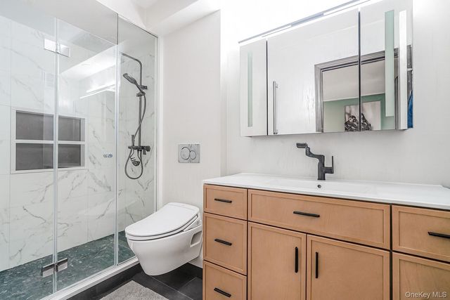 40 Wellington Ct 2a, Staten Island, NY 10314