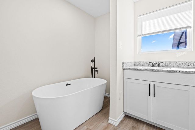 6306 Farm to Market 144N, Omaha, TX 75571