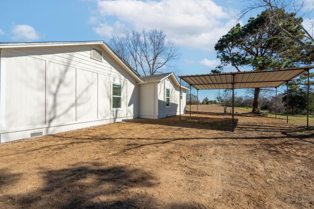 6306 Farm to Market 144N, Omaha, TX 75571