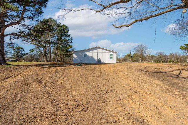 6306 Farm to Market 144N, Omaha, TX 75571