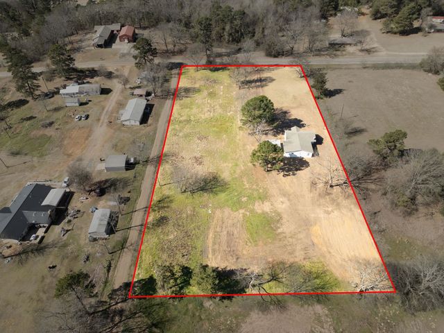 6306 Farm to Market 144N, Omaha, TX 75571