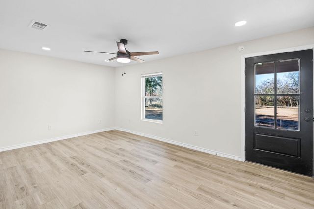 6306 Farm to Market 144N, Omaha, TX 75571