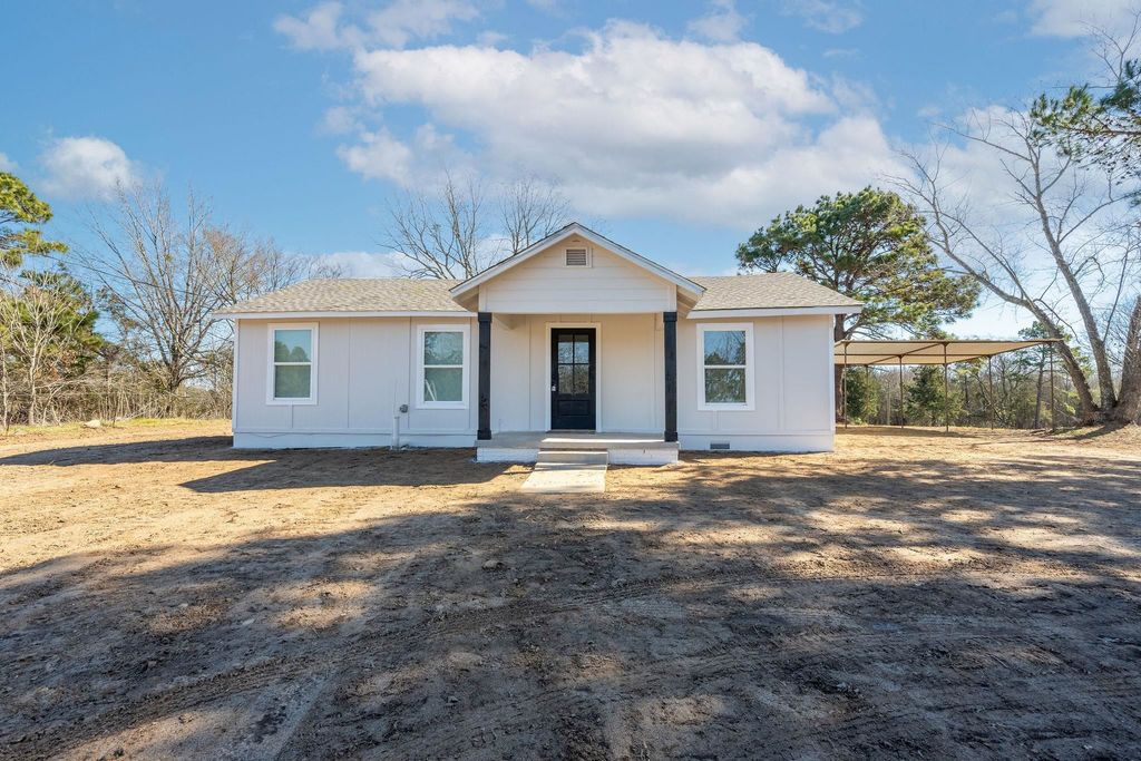 6306 Farm to Market 144N, Omaha, TX 75571