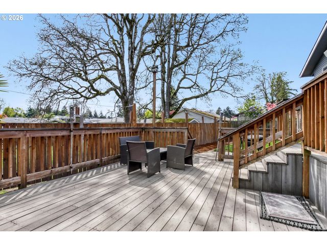 5050 Se ROBIN Ct, Milwaukie, OR 97267