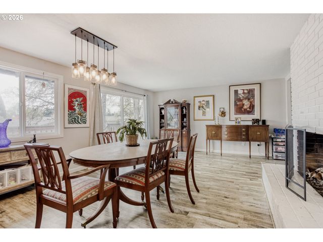 5050 Se ROBIN Ct, Milwaukie, OR 97267