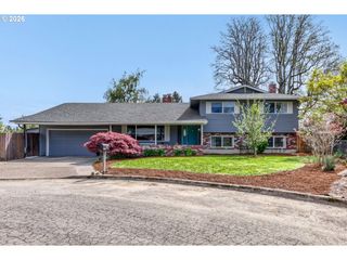 5050 Se ROBIN Ct, Milwaukie, OR 97267