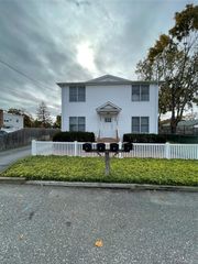 944 Union Street B, Bohemia, NY 11716