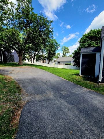 136 Commonwealth Rd 2, Wayland, MA 01778