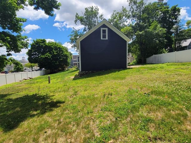 136 Commonwealth Rd 2, Wayland, MA 01778