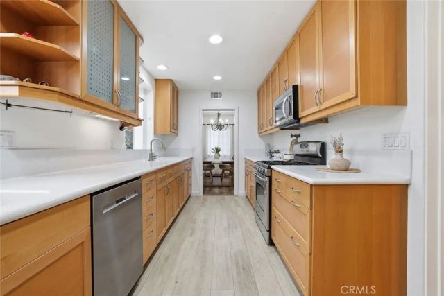 7042 Morse Avenue, North Hollywood, CA 91605