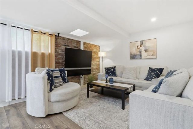 7042 Morse Avenue, North Hollywood, CA 91605