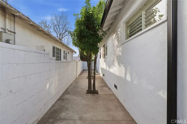 7042 Morse Avenue, North Hollywood, CA 91605