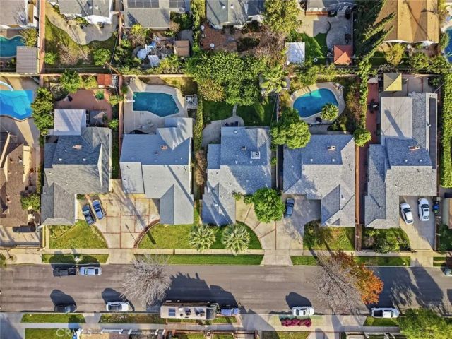 7042 Morse Avenue, North Hollywood, CA 91605